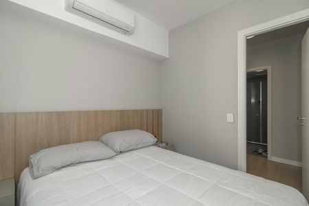 Quarto Suíte de apartamento para alugar com 1 quarto, 40m² em Bela Vista, Porto Alegre