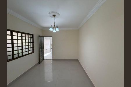 Sala de casa para alugar com 3 quartos, 230m² em Santa Mônica, Uberlândia