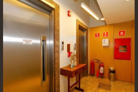 Apartamento à venda com 45m², 1 quarto e 1 vagaFoto 09