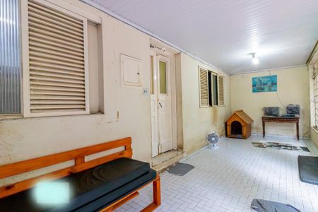 Casa à venda com 5 quartos, 540m² em Cambuci, São Paulo