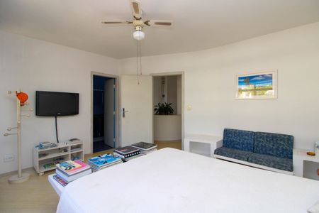 Suíte  de casa para alugar com 4 quartos, 375m² em Morumbi, São Paulo