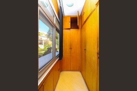 Casa para alugar com 375m², 4 quartos e 5 vagas Casa para alugar com 375m², 4 quartos e 5 vagasSuíte