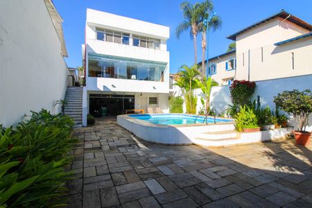 Quintal de casa para alugar com 4 quartos, 375m² em Morumbi, São Paulo