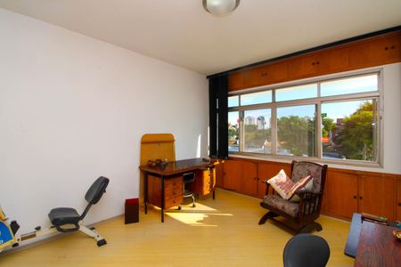 Casa para alugar com 375m², 4 quartos e 5 vagas Casa para alugar com 375m², 4 quartos e 5 vagasQuarto 1