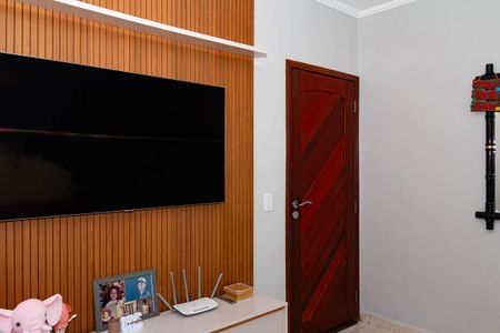 Casa à venda com 3 quartos, 170m² em Jardim Tango, São Paulo