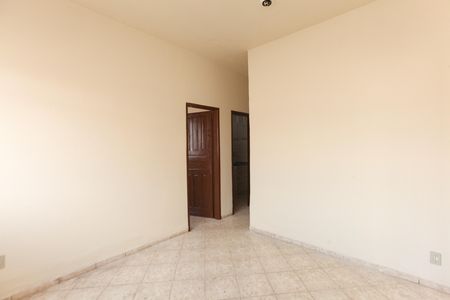 Sala de casa para alugar com 3 quartos, 65m² em Califórnia, Belo Horizonte