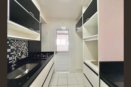 Apartamento para alugar com 80m², 2 quartos e 1 vagaCozinha