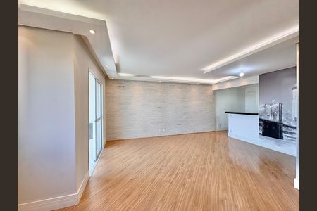 Sala de apartamento para alugar com 2 quartos, 80m² em Moinho Velho, São Paulo