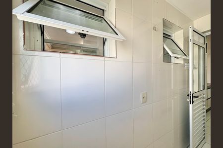 Apartamento para alugar com 80m², 2 quartos e 1 vagaÁrea de Serviço