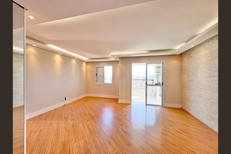 Apartamento para alugar com 80m², 2 quartos e 1 vagaSala