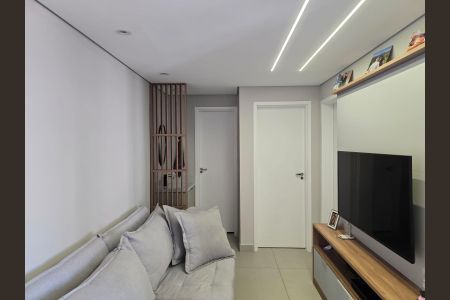 Sala  de apartamento à venda com 2 quartos, 43m² em Vila Rosalia, Guarulhos