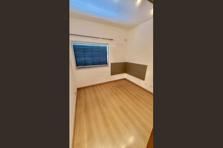Quarto de casa à venda com 6 quartos, 185m² em Campo Belo, São Paulo