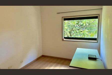 Quarto de casa à venda com 6 quartos, 185m² em Campo Belo, São Paulo