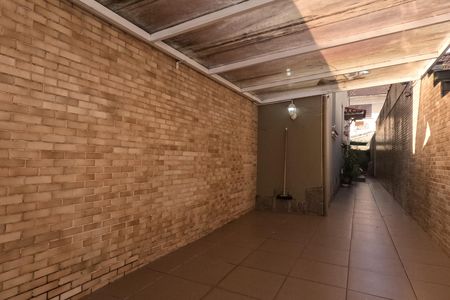 Garagem de casa para alugar com 2 quartos, 85m² em Gonzaga, Santos