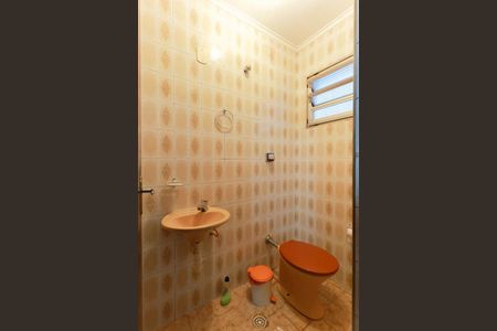 Casa para alugar com 337m², 4 quartos e 5 vagas Casa para alugar com 337m², 4 quartos e 5 vagasLavabo