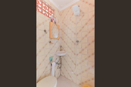 Casa para alugar com 337m², 4 quartos e 5 vagas Casa para alugar com 337m², 4 quartos e 5 vagasBanheiro de serviço