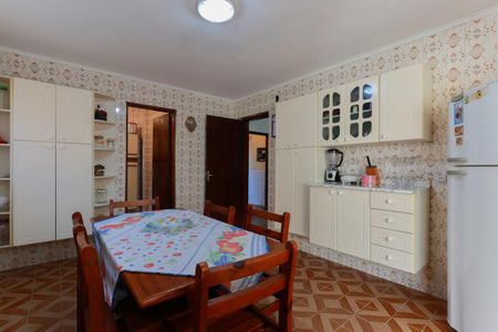Casa para alugar com 337m², 4 quartos e 5 vagas Casa para alugar com 337m², 4 quartos e 5 vagasCopa