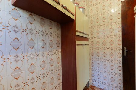 Casa para alugar com 337m², 4 quartos e 5 vagas Casa para alugar com 337m², 4 quartos e 5 vagasDespensa