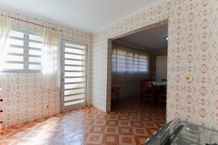 Casa para alugar com 337m², 4 quartos e 5 vagas Casa para alugar com 337m², 4 quartos e 5 vagasCozinha