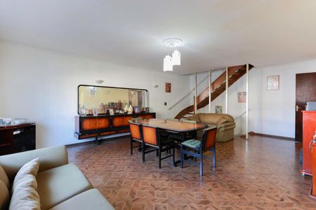 Sala de casa à venda com 4 quartos, 337m² em Jardim Peri, São Paulo