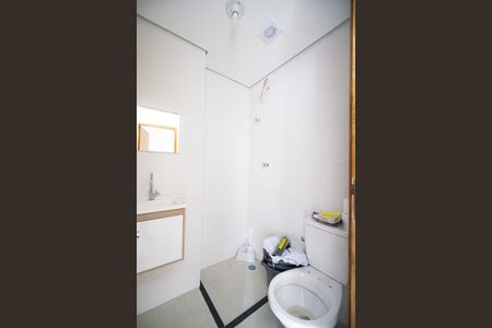 Banheiro de apartamento para alugar com 2 quartos, 38m² em Cidade Mãe do Céu, São Paulo