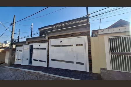 Fachada de casa à venda com 3 quartos, 104m² em Vila Eldizia, Santo André
