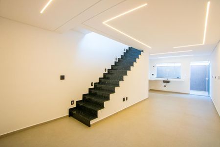 Sala de casa à venda com 3 quartos, 104m² em Vila Eldizia, Santo André