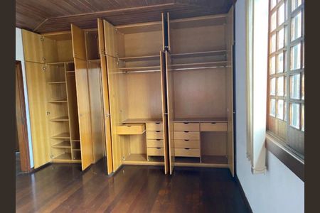 Foto 09 de casa à venda com 3 quartos, 360m² em Alto dos Pinheiros, Belo Horizonte