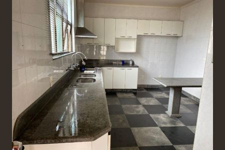 Foto 10 de casa à venda com 3 quartos, 360m² em Alto dos Pinheiros, Belo Horizonte