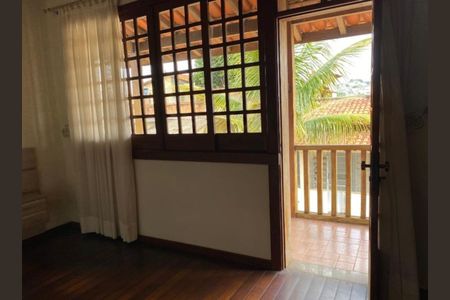 Foto 02 de casa à venda com 3 quartos, 360m² em Alto dos Pinheiros, Belo Horizonte