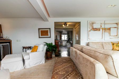 Apartamento à venda com 4 quartos, 182m² em Real Parque, São Paulo