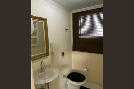 Casa à venda com 10 quartos, 506m² em Pinheiros, São Paulo
