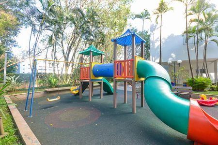 Apartamento para alugar com 82m², 3 quartos e 1 vaga Apartamento para alugar com 82m², 3 quartos e 1 vagaÁrea comum - Playground