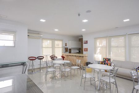 Apartamento para alugar com 82m², 3 quartos e 1 vaga Apartamento para alugar com 82m², 3 quartos e 1 vagaÁrea comum - Salão de festas