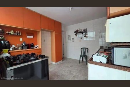 Casa à venda com 4 quartos, 600m² em São Francisco, Niterói