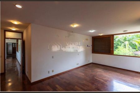 Casa à venda com 5 quartos, 700m² em Jardim dos Estados, São Paulo
