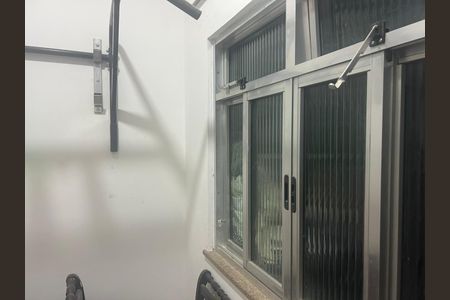 Casa à venda com 2 quartos, 450m² em Santa Rosa, Niterói