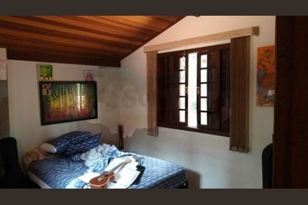 Casa à venda com 6 quartos, 1080m² em Sete Praias, Diadema