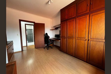 Casa à venda com 4 quartos, 300m² em Jardim da Saúde, São Paulo