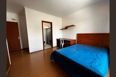 Casa à venda com 4 quartos, 300m² em Jardim da Saúde, São Paulo