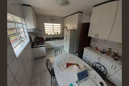 Casa à venda com 3 quartos, 189m² em Jardim Ernestina, São Paulo