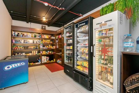 Apartamento à venda com 80m², 2 quartos e 2 vagasMinimercado