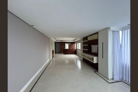 Apartamento para alugar com 230m², 3 quartos e 2 vagas Apartamento para alugar com 230m², 3 quartos e 2 vagasSala