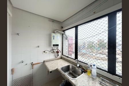 Apartamento para alugar com 230m², 3 quartos e 2 vagas Apartamento para alugar com 230m², 3 quartos e 2 vagasÁrea de Serviço