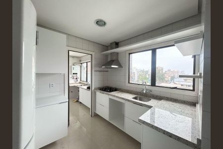 Apartamento para alugar com 230m², 3 quartos e 2 vagas Apartamento para alugar com 230m², 3 quartos e 2 vagasCozinha