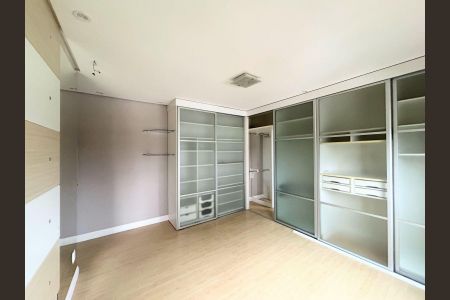 Apartamento para alugar com 230m², 3 quartos e 2 vagas Apartamento para alugar com 230m², 3 quartos e 2 vagasSuite