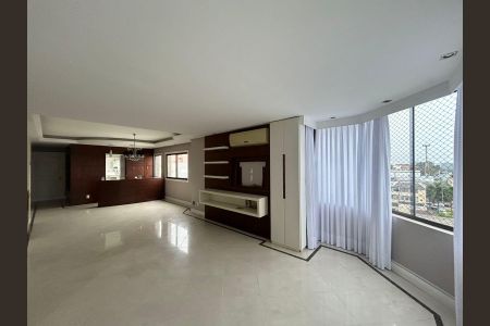 Apartamento para alugar com 230m², 3 quartos e 2 vagas Apartamento para alugar com 230m², 3 quartos e 2 vagasSala