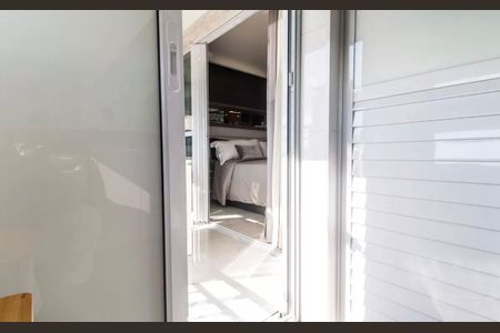 Apartamento à venda com 1 quarto, 43m² em Empresarial 18 do Forte, Barueri