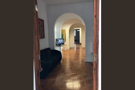 Casa à venda com 6 quartos, 700m² em Pacaembu, São Paulo