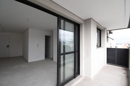 Apartamento à venda com 215m², 3 quartos e 2 vagasSacada da Sala